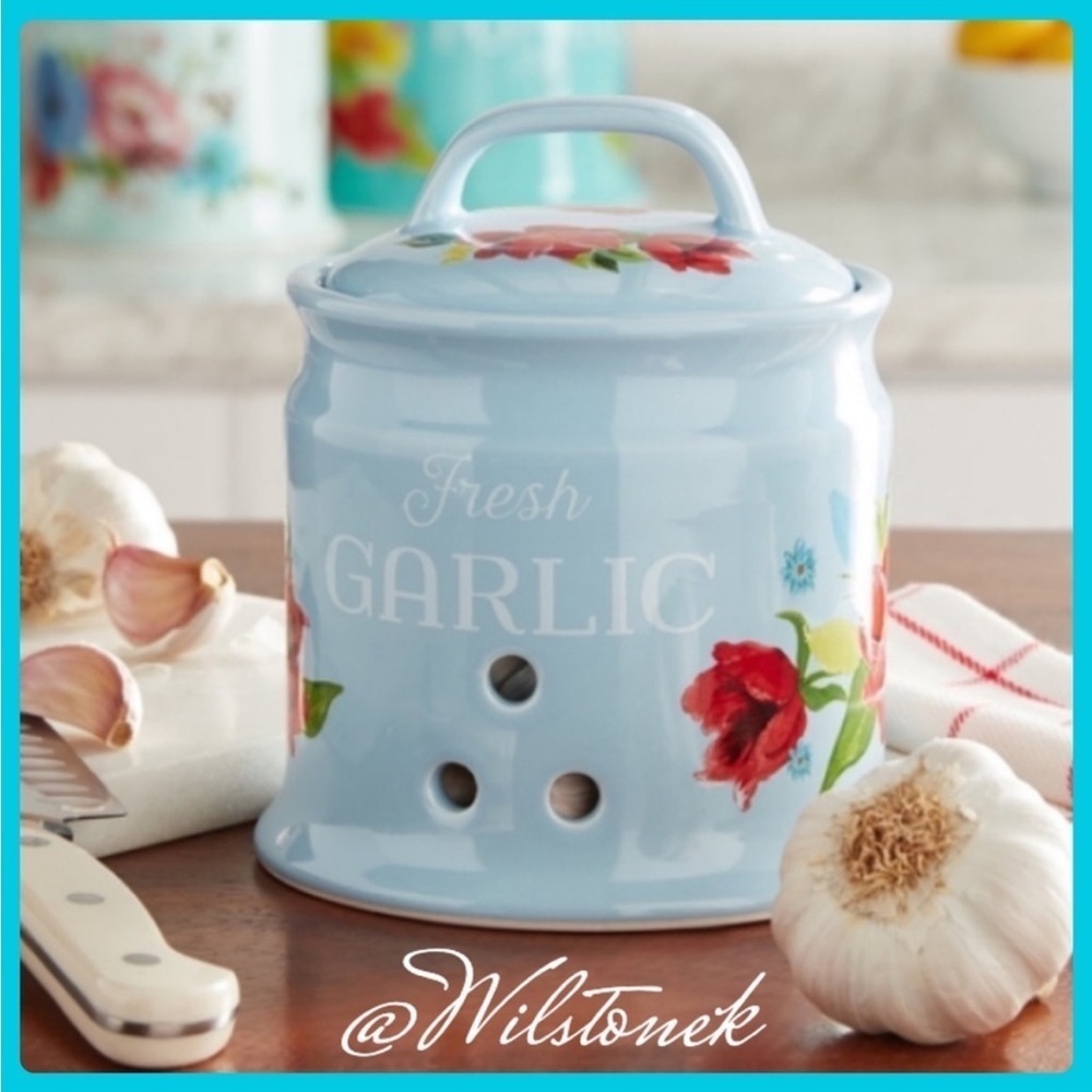 Rare - New in box The Pioneer Woman Spring Bouquet Garlic Keeper